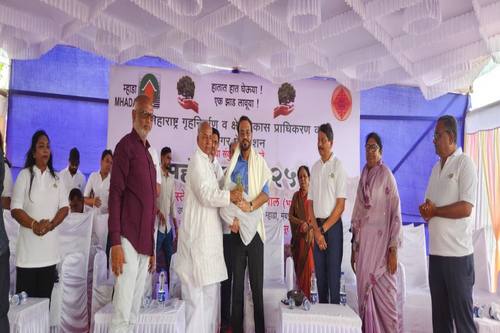 रे नगरमधील ३० हजार श्रमिकांना शासन आणि म्हाडाच्या माध्यमातून रोजगार मिळवून देणार -संजीव जैस्वाल 